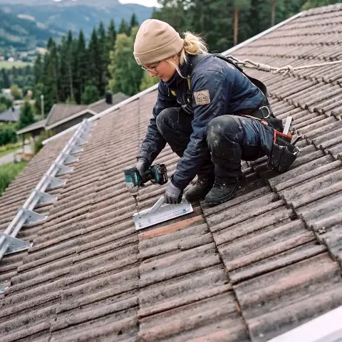 Quell Glocke – Dachreparatur